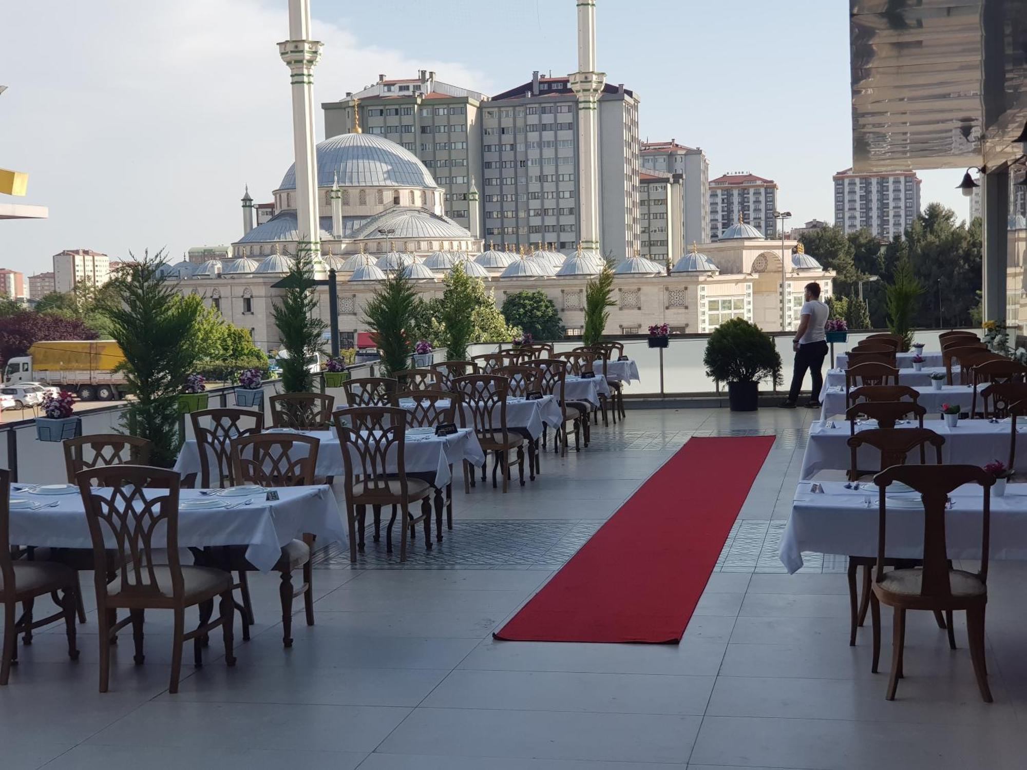 Sarissa Hotel, Istanbul